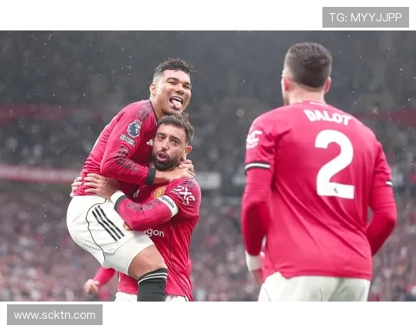 曼联迎战豪门强敌，激战四起上演经典对决，赛季关键时刻再度碰撞