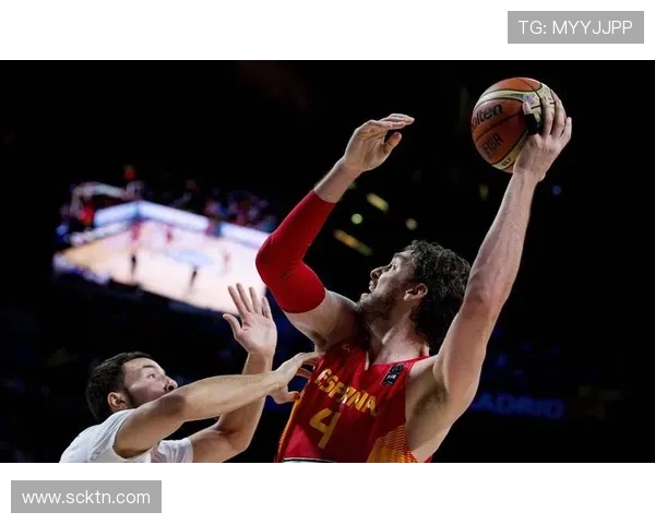 2008年美国梦之队在北京奥运会决战土耳其的精彩瞬间与历史意义分析