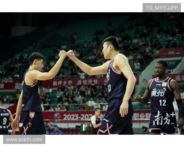 2021年CBA赛季广州队与江苏队精彩对决回顾与分析