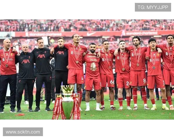 布莱顿在主场迎战曼联成功逆袭赢得精彩比赛引发热议